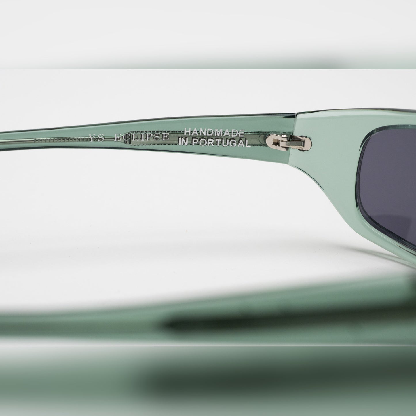 ECLIPSE SUNGLASSES (GREEN)