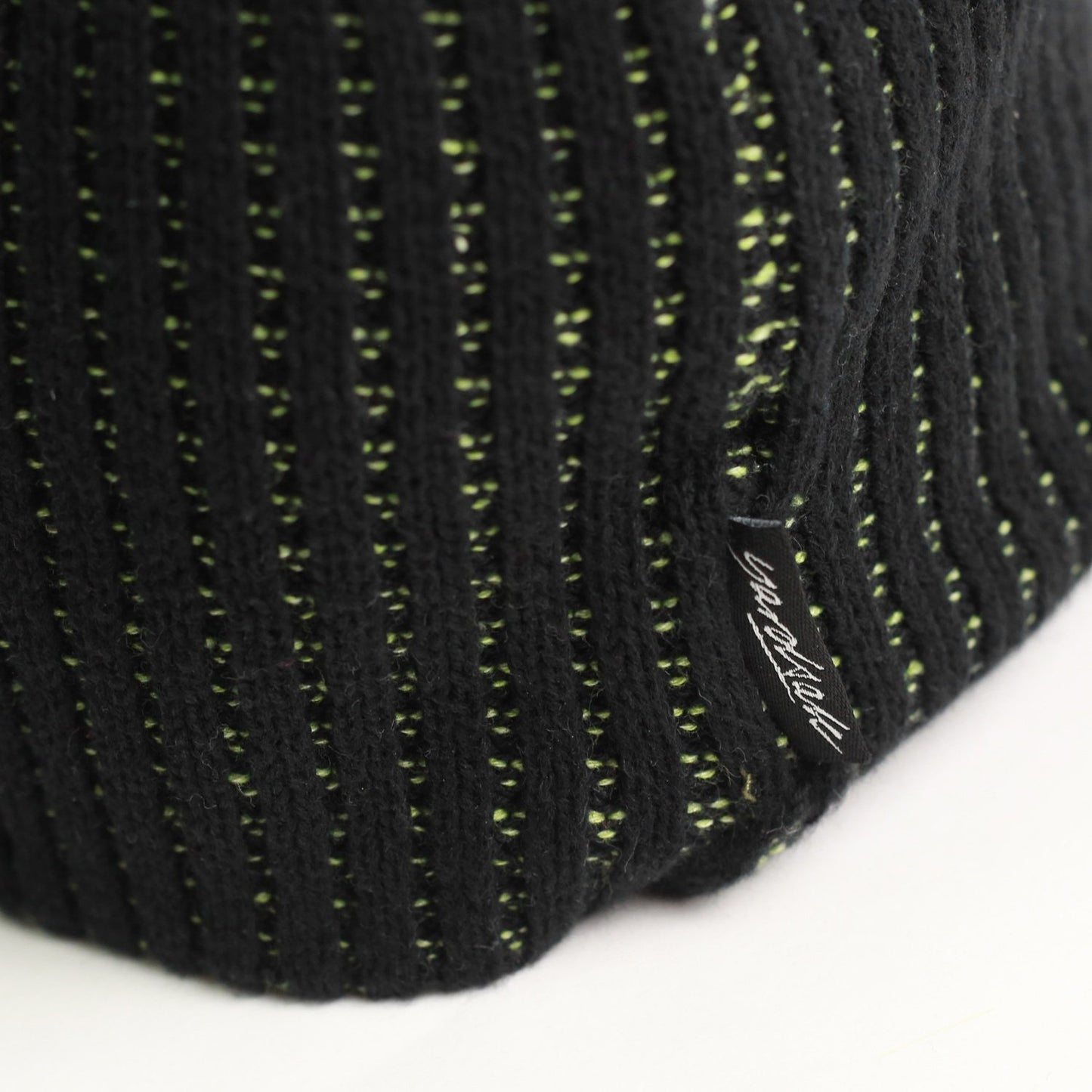VENOM BEANIE (BLACK)
